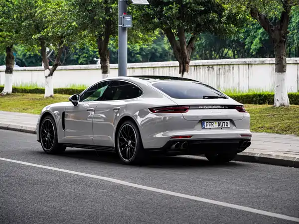 Porsche Panamera 2018