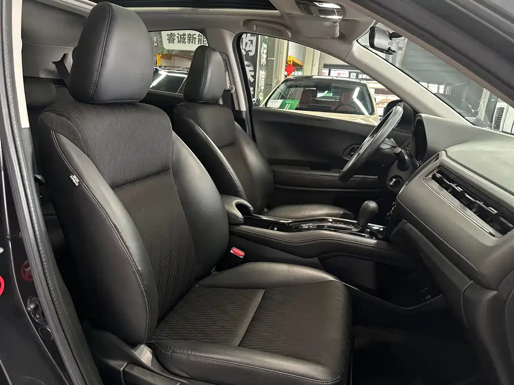 Honda Vezel 2022 — фото 13