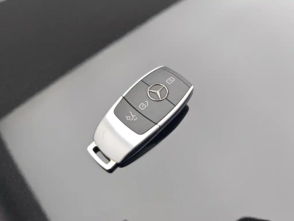 Mercedes-Benz GLB 2023 — фото 21