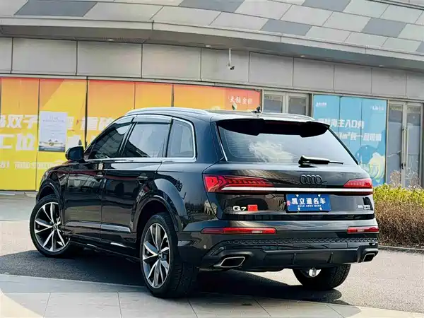 Audi Q7 2022