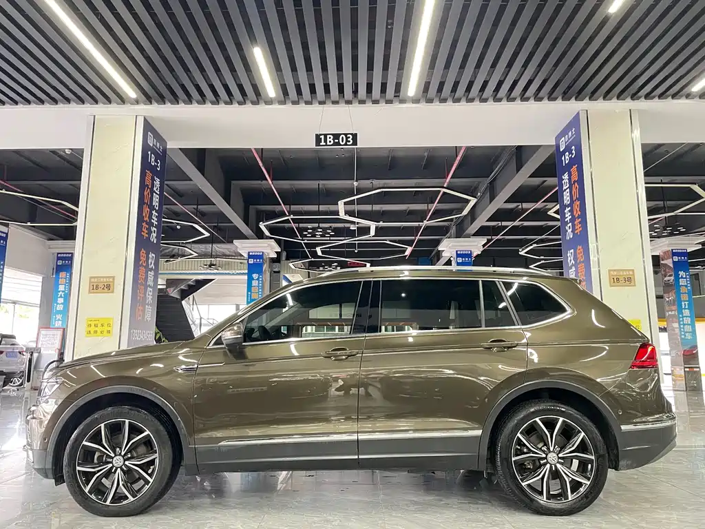 Volkswagen Tiguan L 2017 — фото 13
