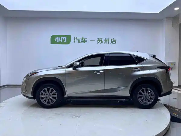 Lexus NX 2021