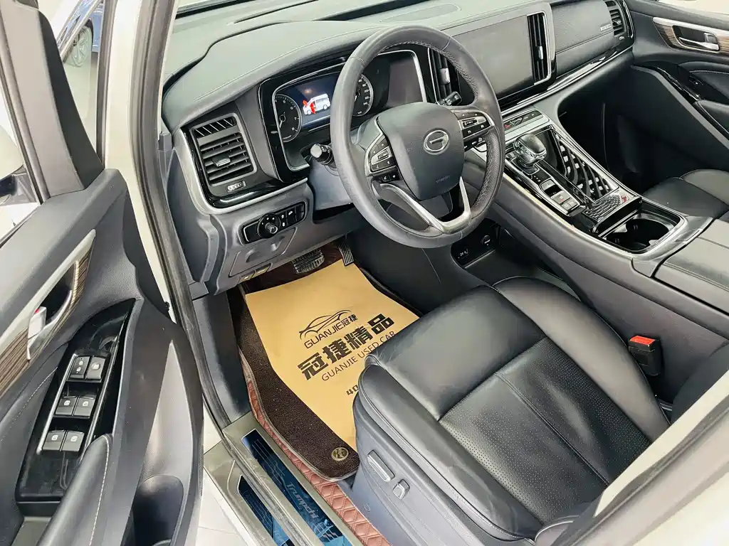 GAC Motor Trumpchi M8 2022 — фото 4