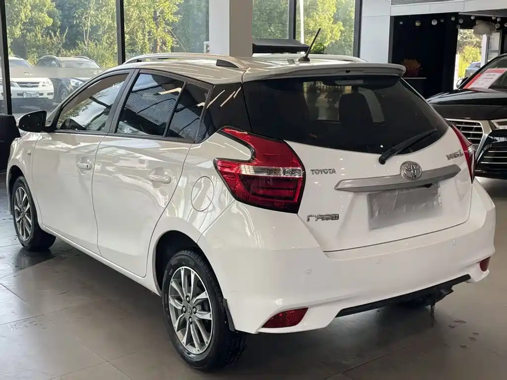 Toyota Yaris L 2020