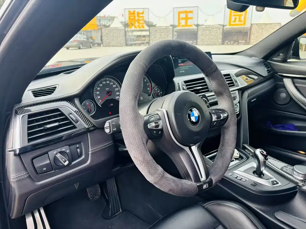 BMW M4 2018 — фото 7