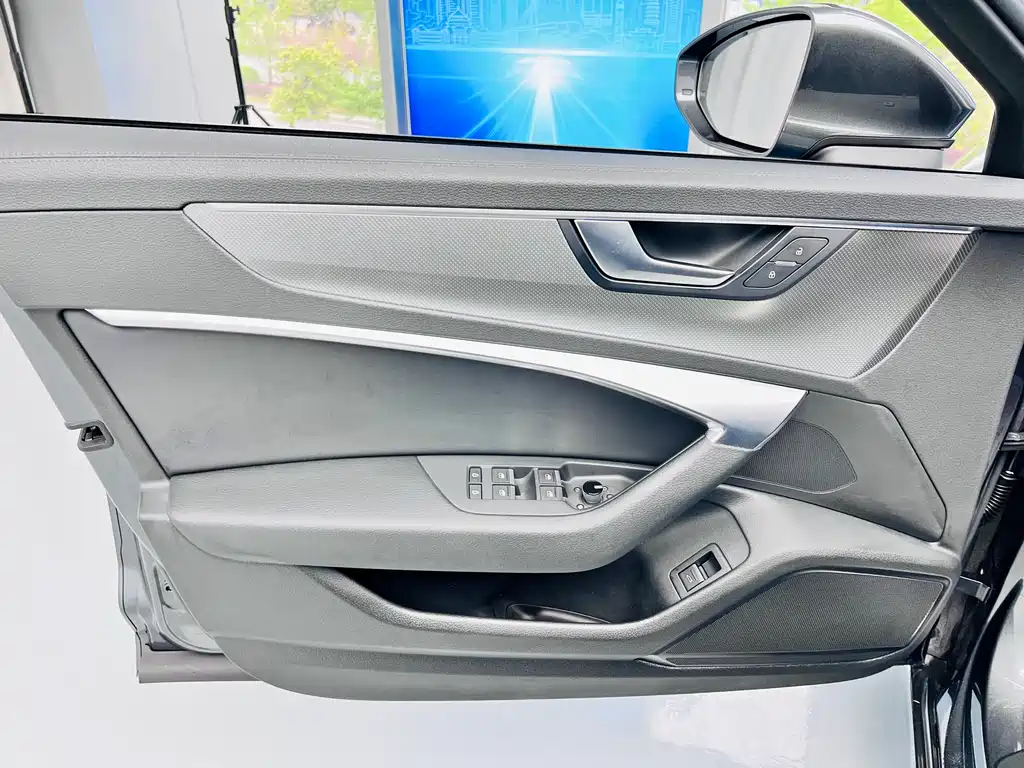 Audi A6L 2020 — фото 11