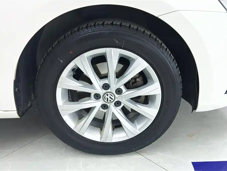 Volkswagen Lavida 2016