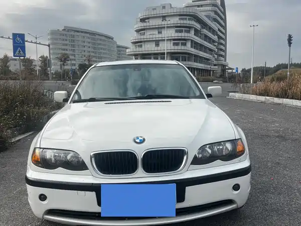 BMW 3 Series 2005