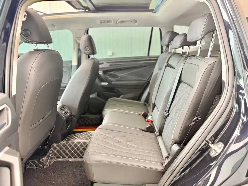 Volkswagen Tiguan L 2022 — фото 15