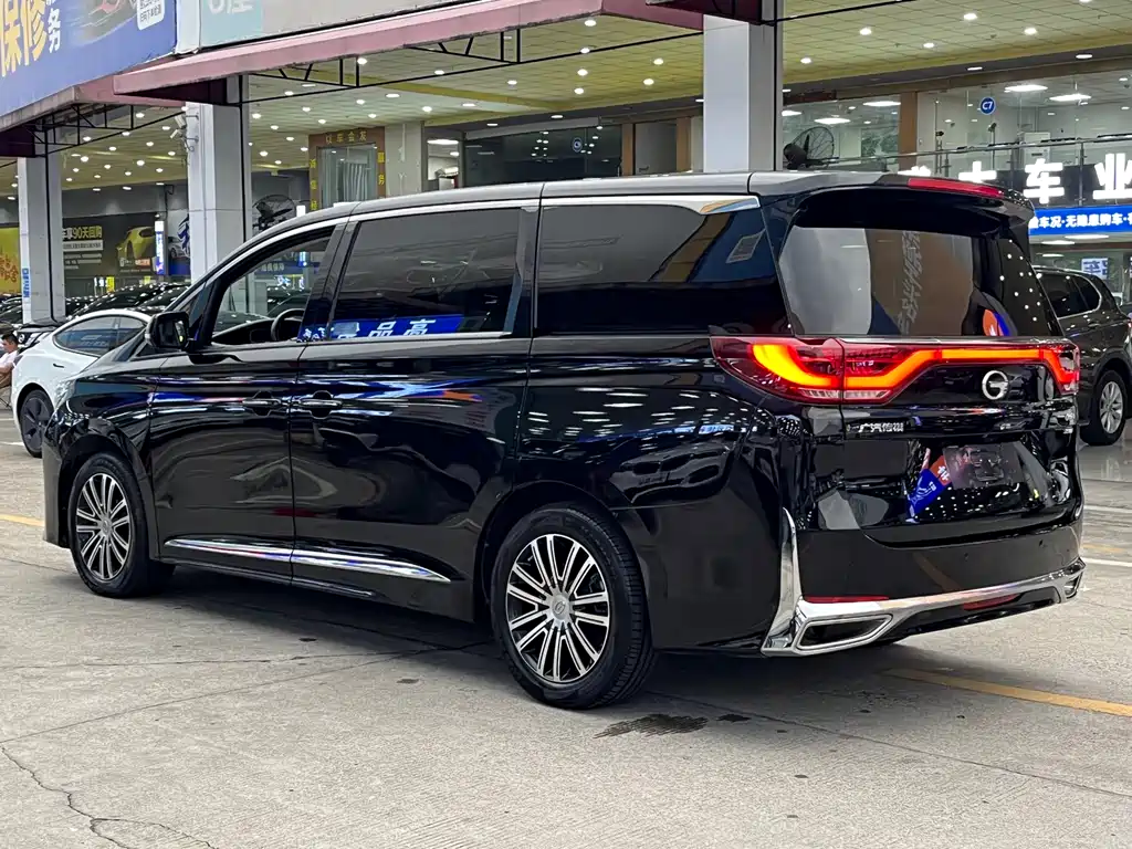 GAC Motor Trumpchi M8 2022 — фото 11