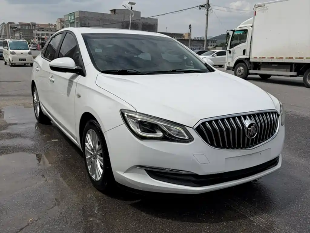 Buick Excelle 2016 — фото 15