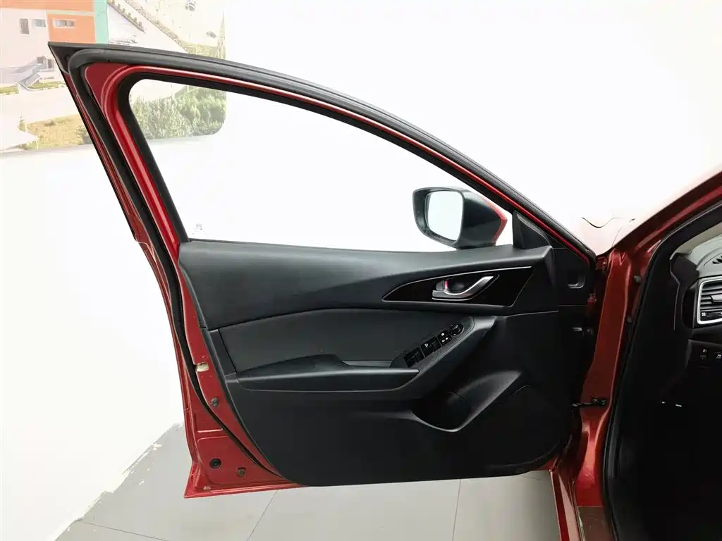 Mazda 3 Axela 2016 — фото 8