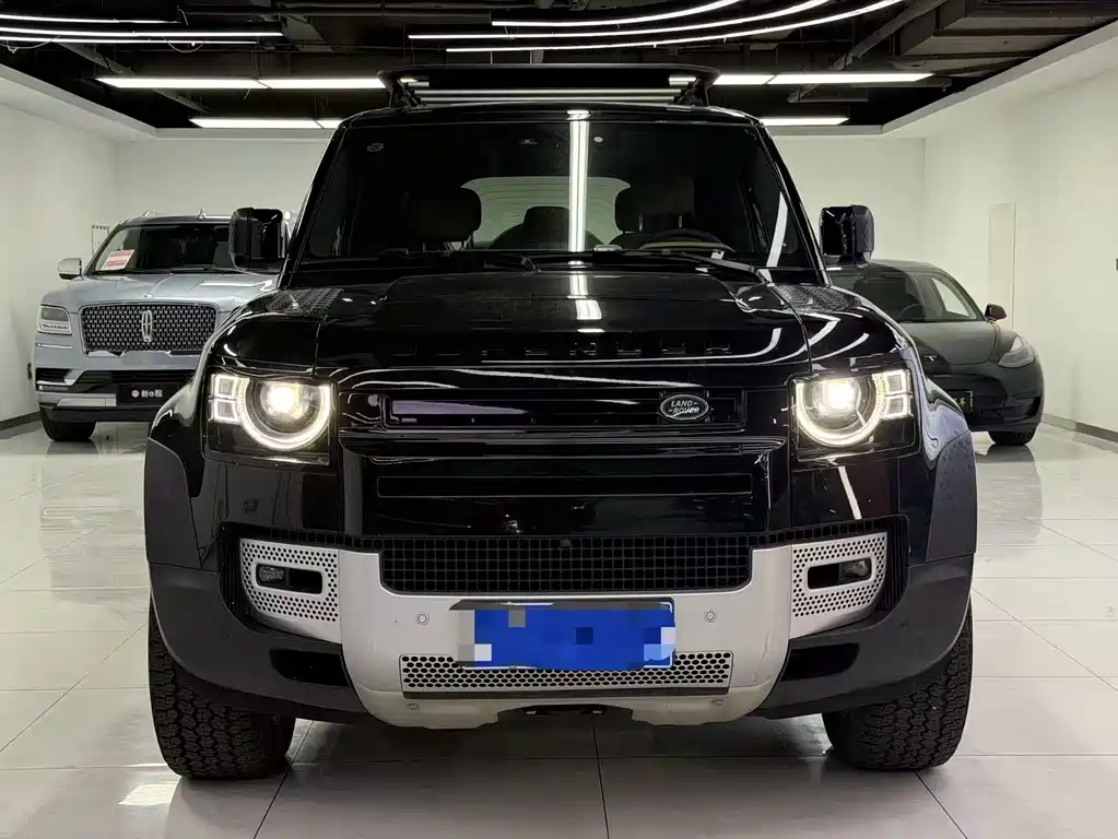 Land Rover Defender 2026