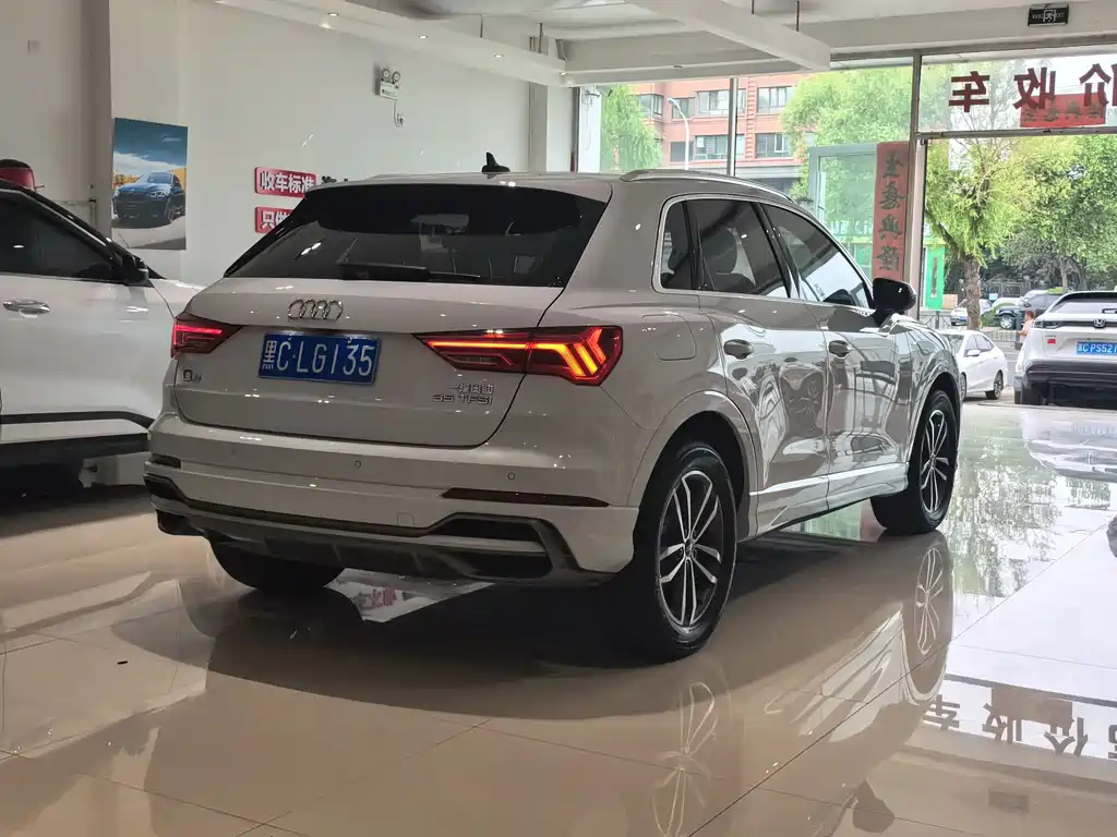 Audi Q3 2022 — фото 21
