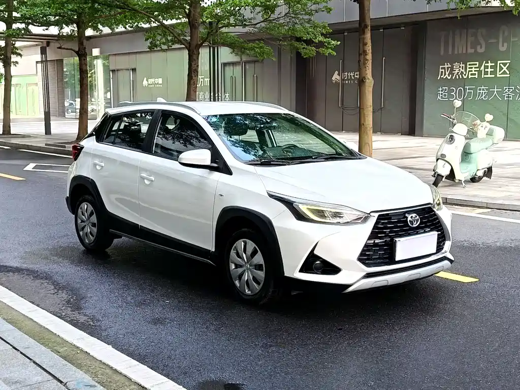 Toyota Yaris L 2020