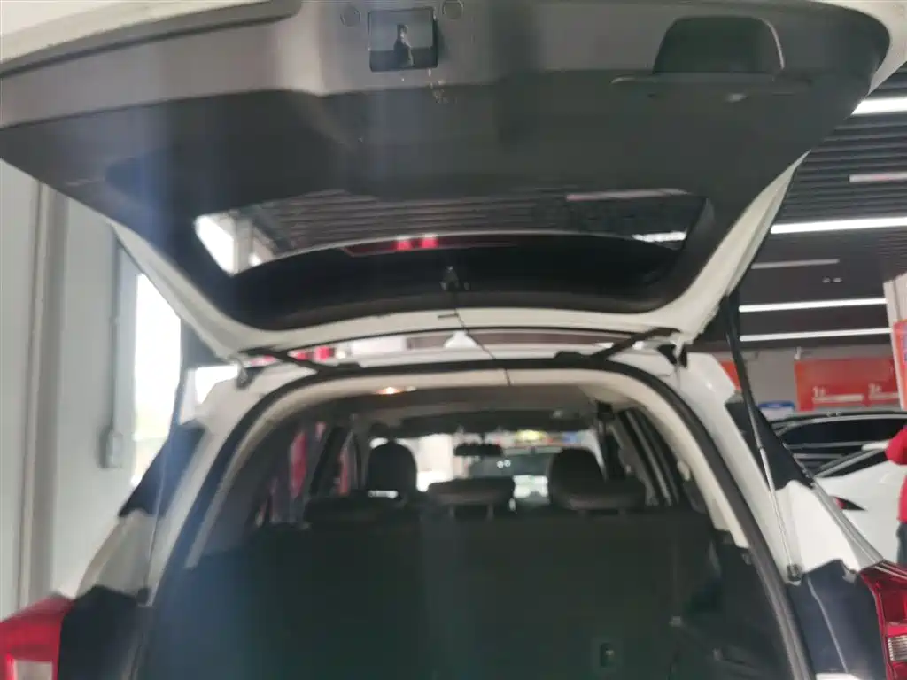 Haval M6 2019 — фото 15