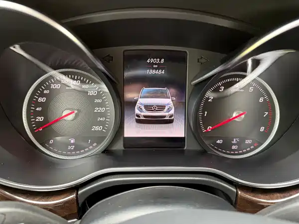 Mercedes-Benz V-Class 2017