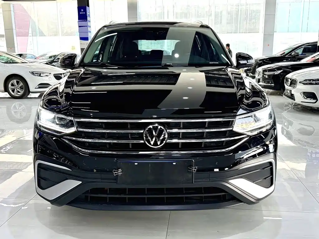 Volkswagen Tiguan L 2023
