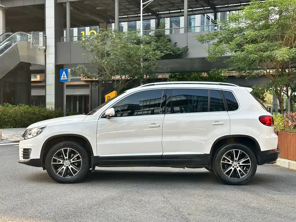 Volkswagen Tiguan 2014 — фото 8