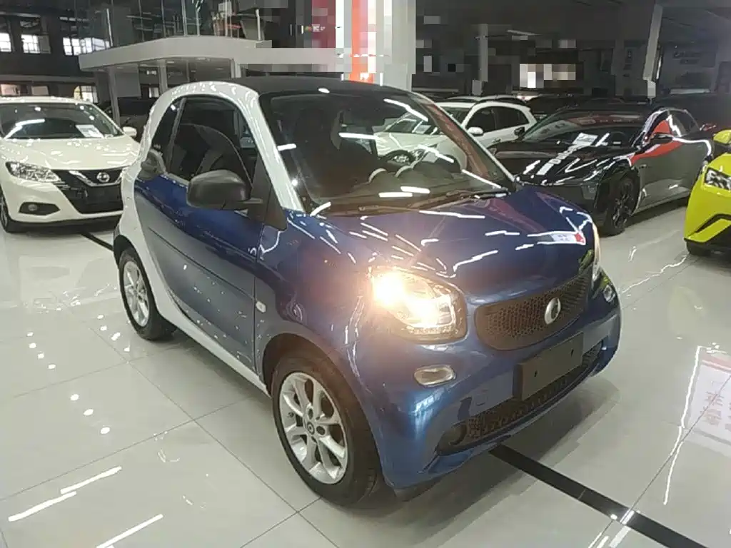 smart fortwo 2018 — фото 4