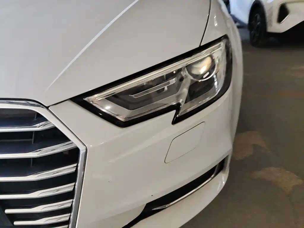 Audi A3 2019 — фото 24
