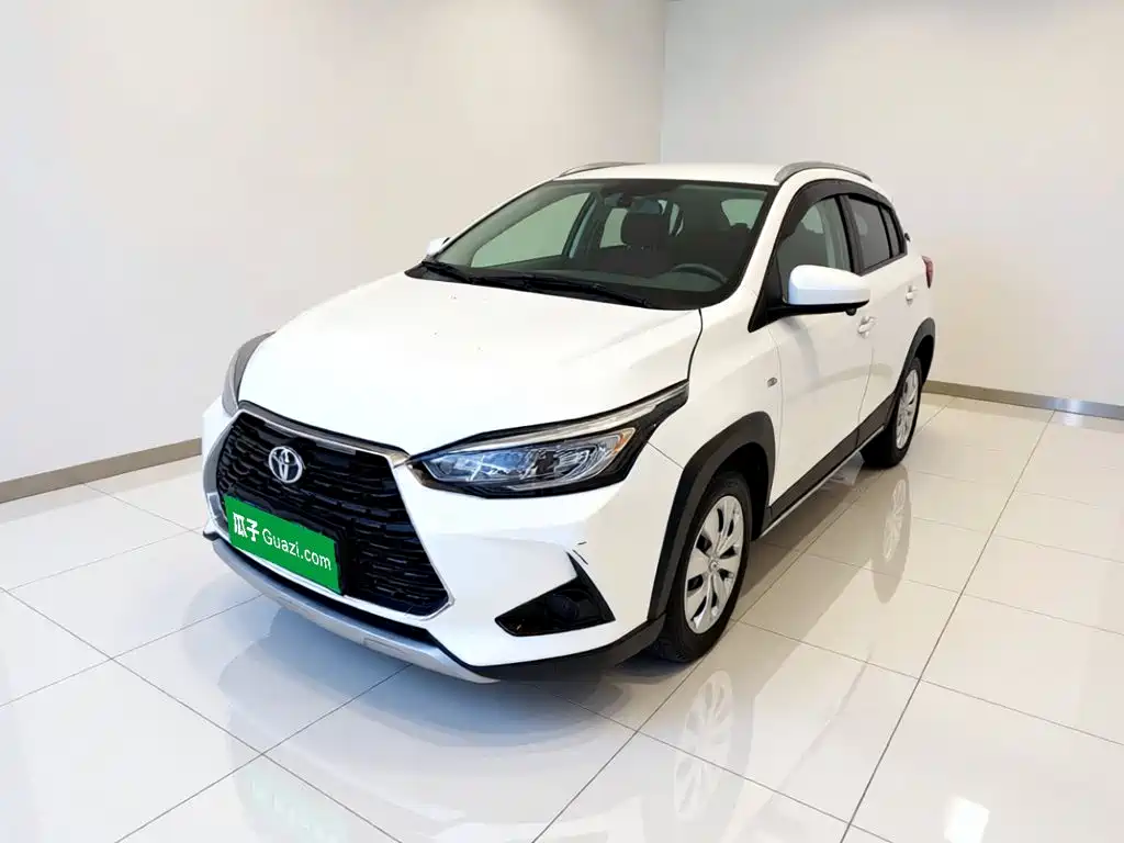 Toyota Yaris L 2023