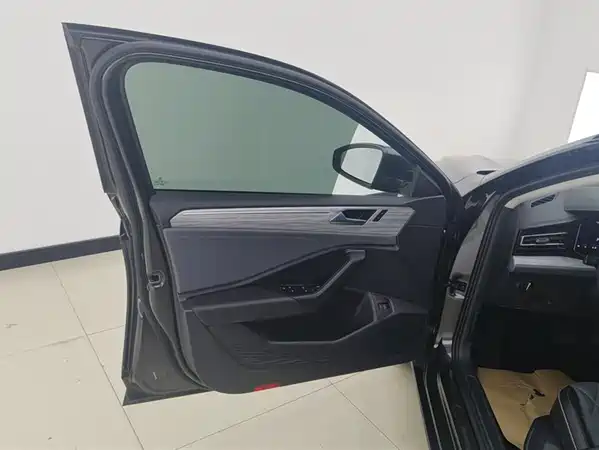 Volkswagen Sagitar 2024