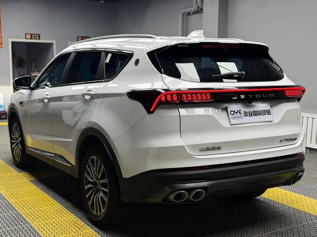 Jetour X70 PLUS 2023 — фото 4