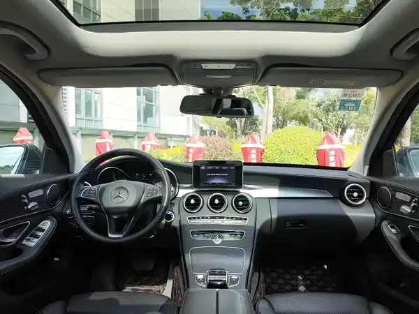 Mercedes-Benz C-Class 2018