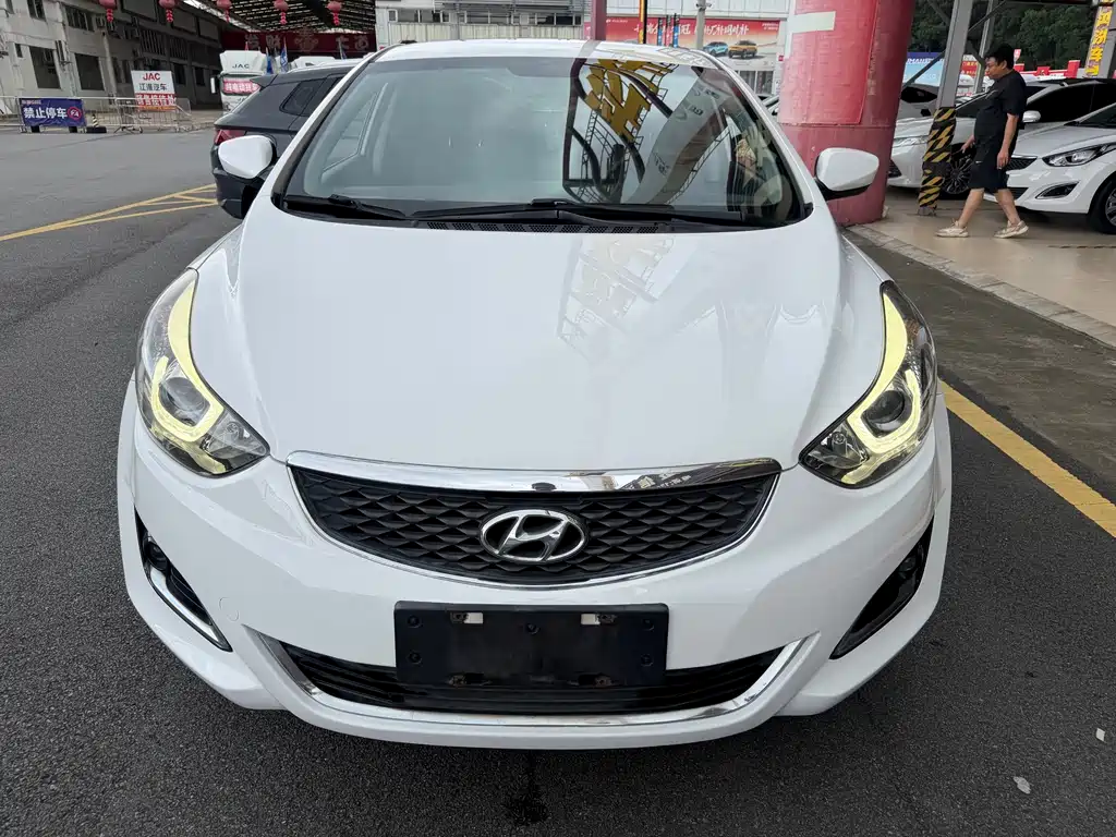 Hyundai Elantra Langdong 2017 — фото 3