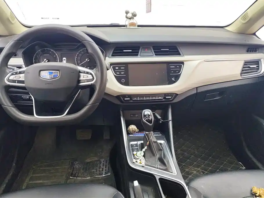 Geely Vision X3 2020 — фото 12