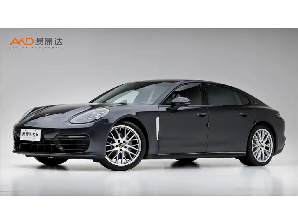 Porsche Panamera 2023 — фото 1