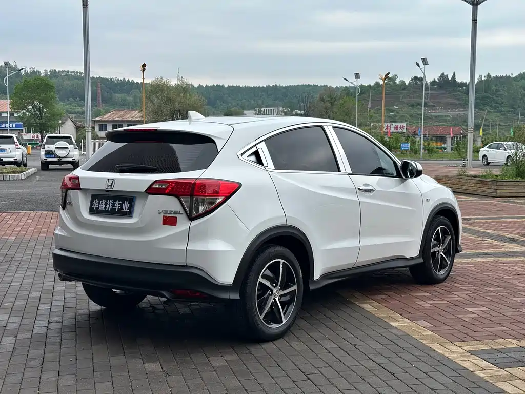 Honda Vezel 2021 — фото 8