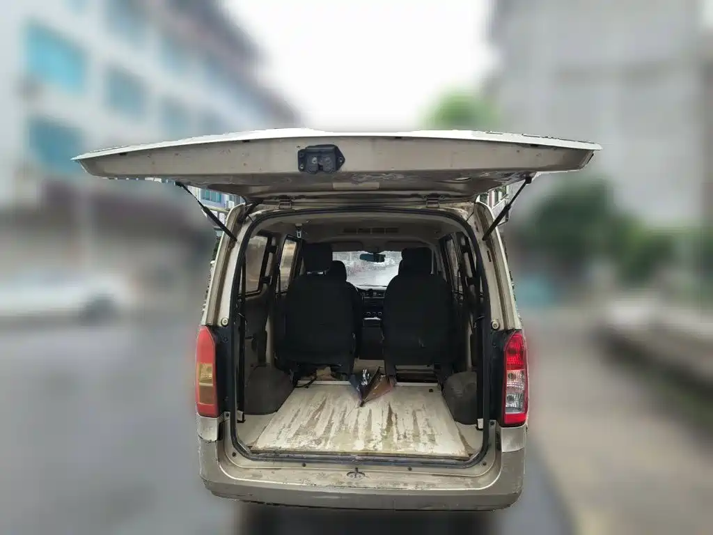 Wuling Rongguang V 2016 — фото 10