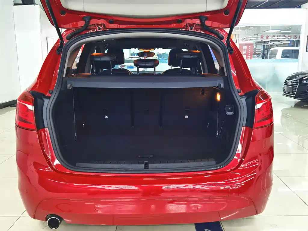 BMW 2 Series Active Tourer 2016 — фото 7