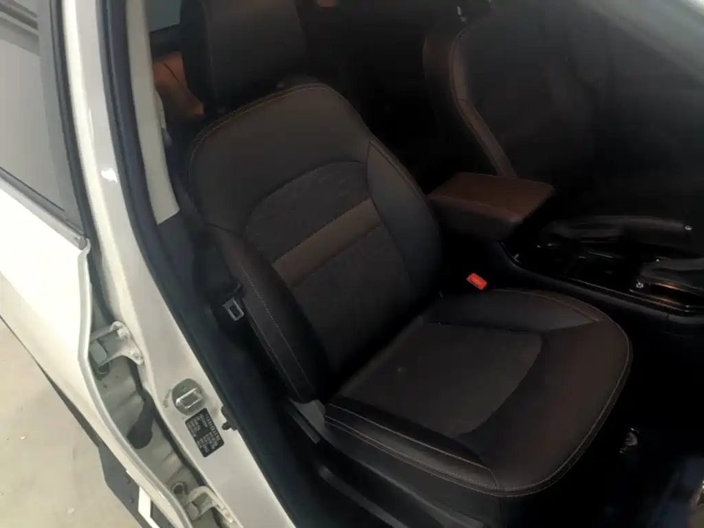 GAC Trumpchi GS3 2020 — фото 25