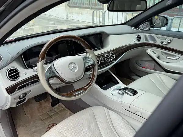Mercedes-Benz Maybach S-Class 2015