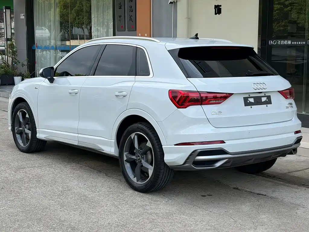 Audi Q3 2022