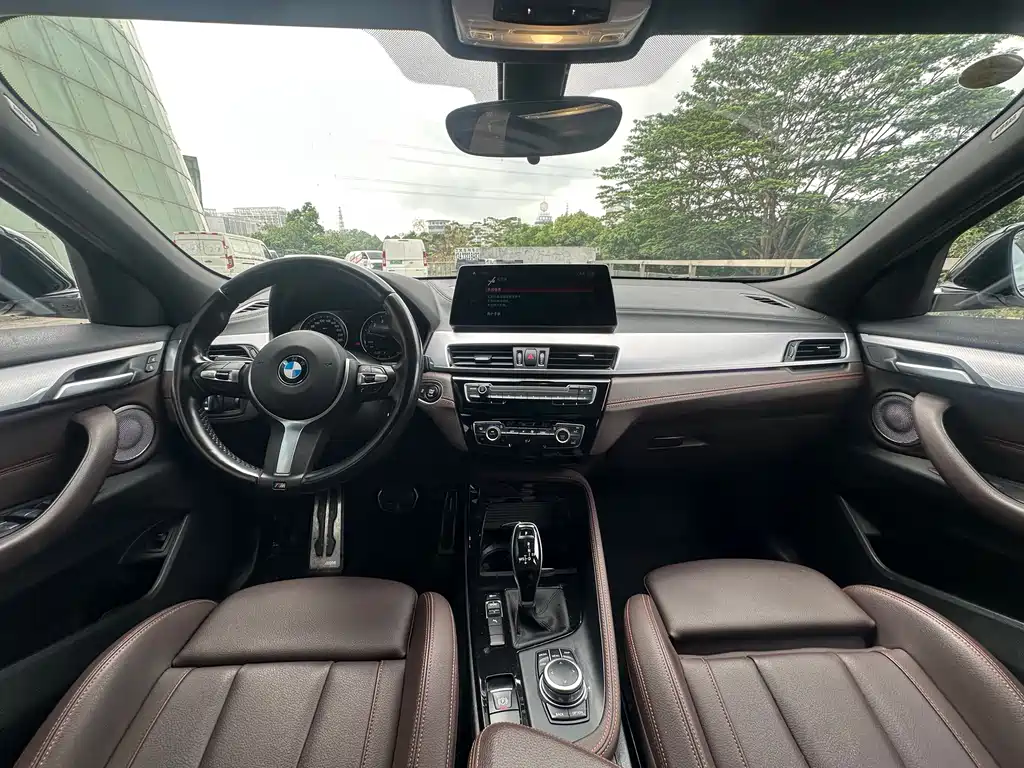 BMW X2 2022 — фото 8