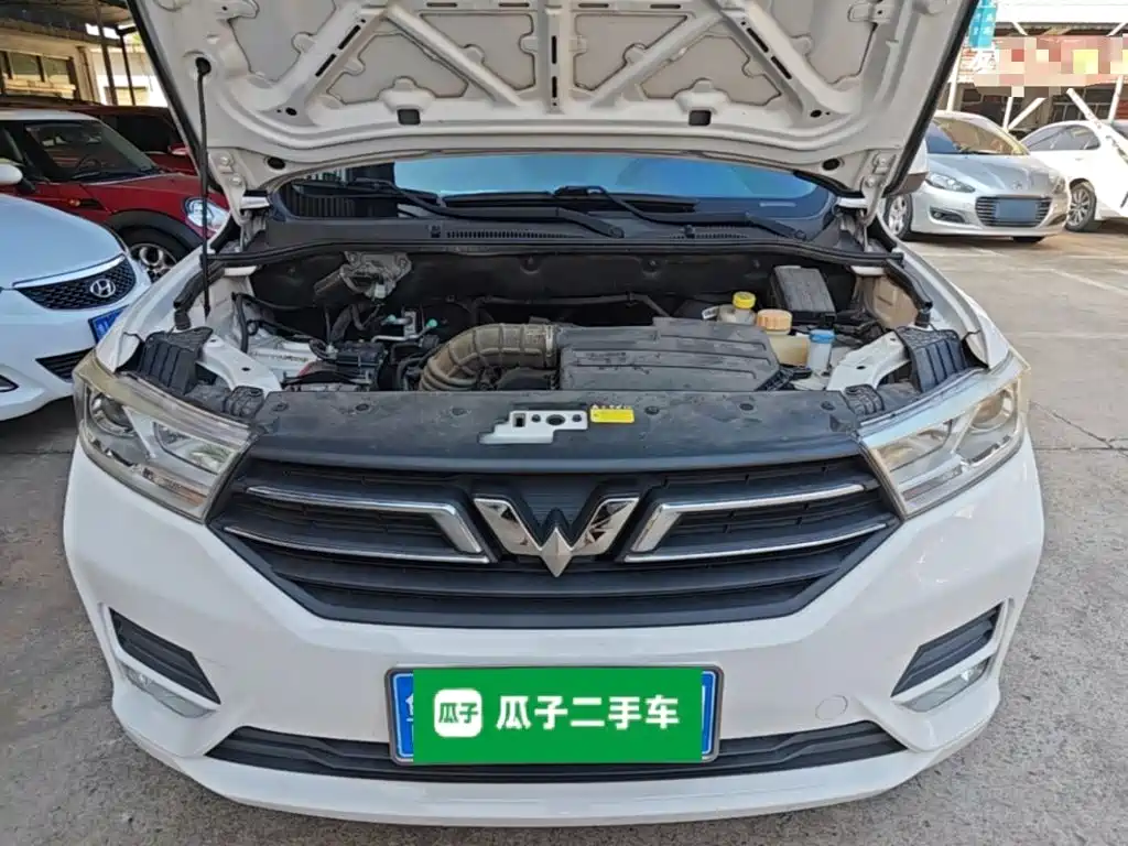 Wuling Hongguang 2019 — фото 20