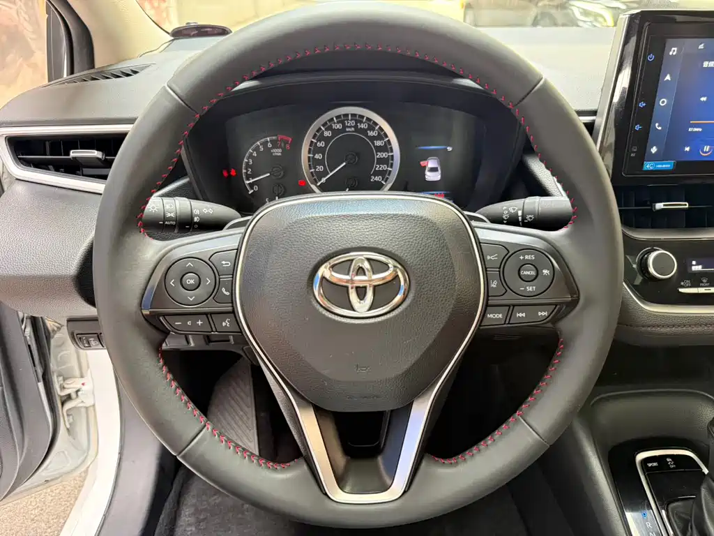 Toyota Corolla 2022 — фото 11