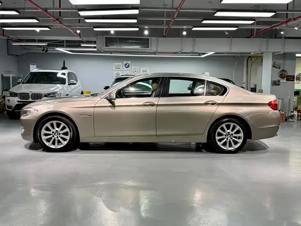 BMW 5 Series 2011