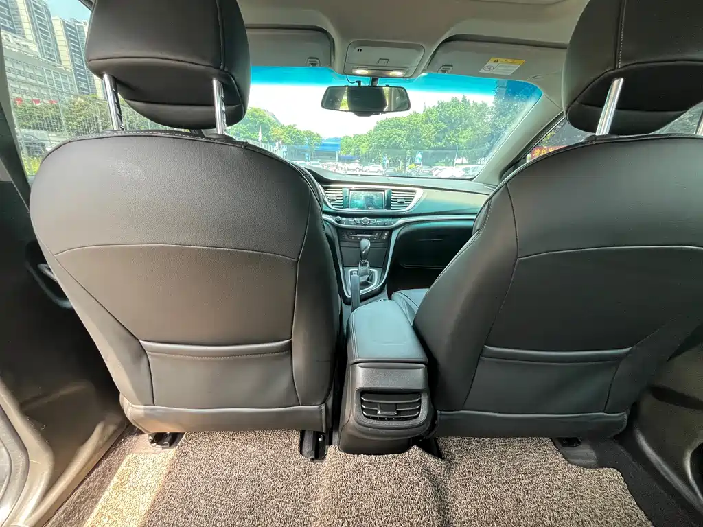 Buick Excelle 2018 — фото 12
