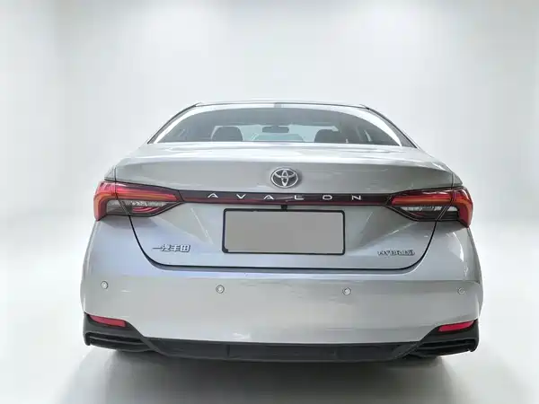 Toyota Avalon 2021