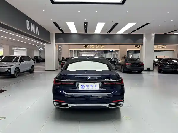 BMW 7 Series 2021