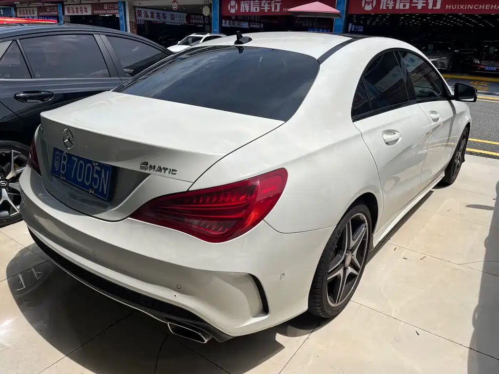 Mercedes-Benz CLA 2015