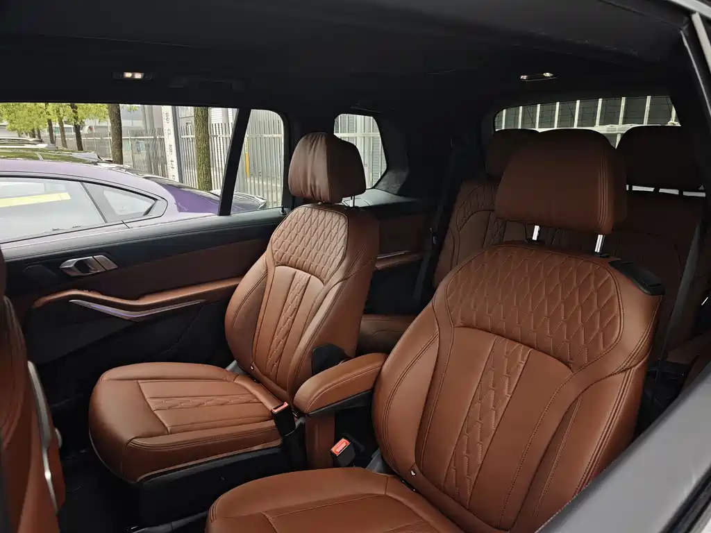 BMW X7 2025 — фото 13