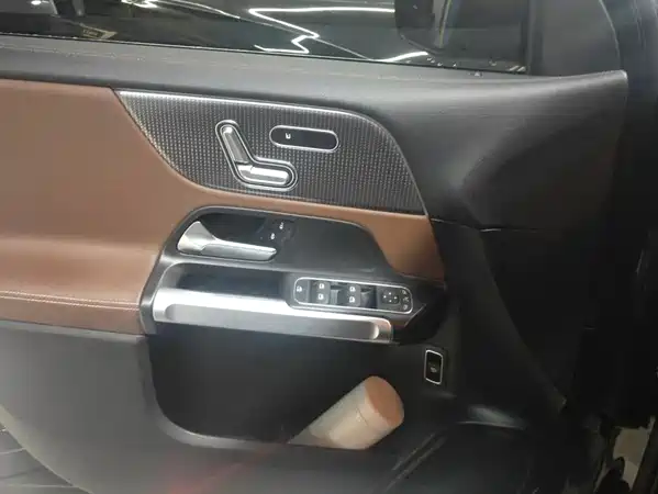 Mercedes-Benz GLB 2020
