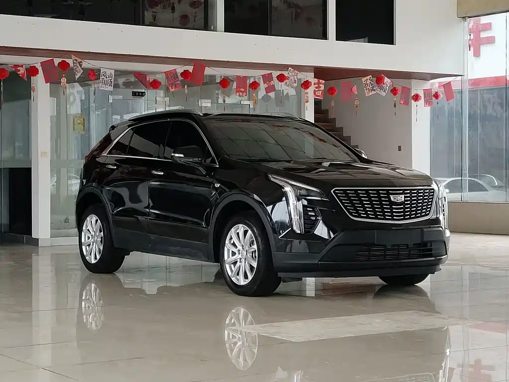 Cadillac XT4 2022 — фото 3