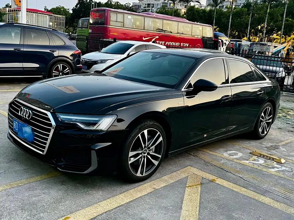 Audi A6L 2020 — фото 1